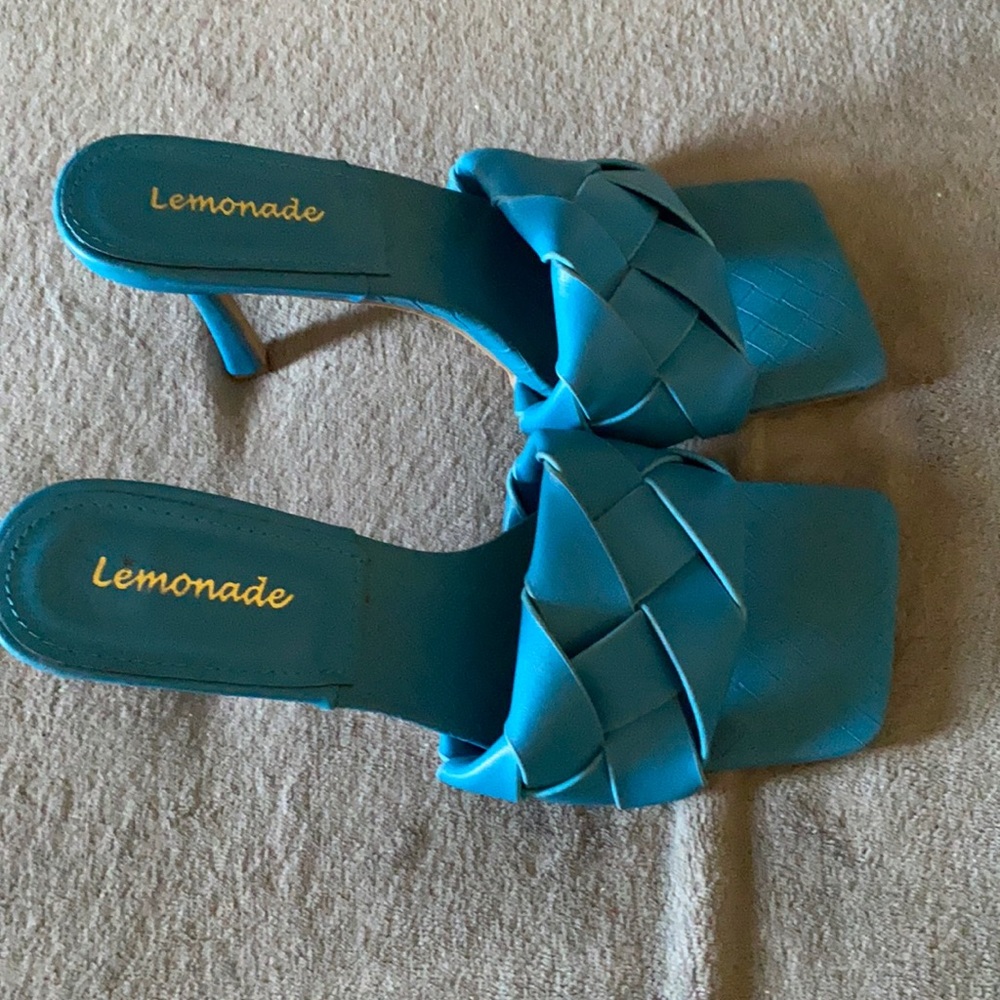 Woman’s Mule shoe